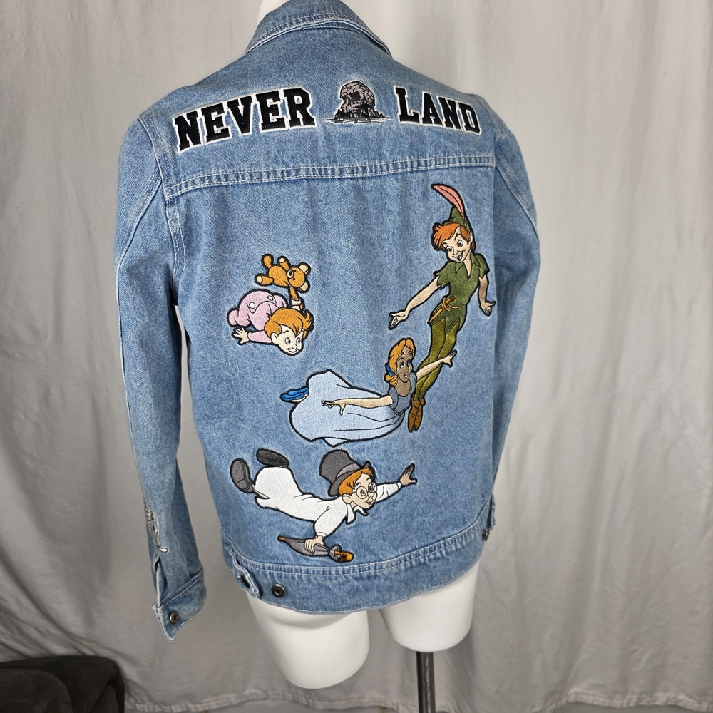 Deadstock Disney Peter Pan  NEVERLAND Collector's Denim Jean Jacket Sz S NWOT